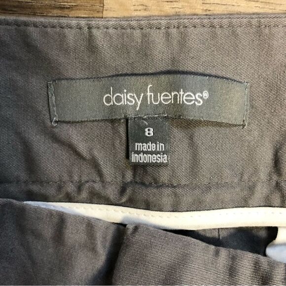 Daisy Fuentes Women’s Gray Ankle Pants size 8 - Picture 3 of 5